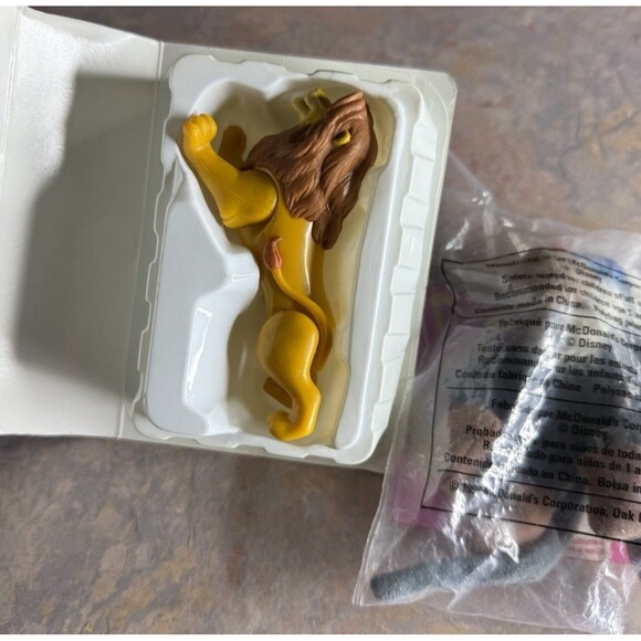 VTG 1996/1998 Set of 2- The Lion King McDonalds Happy Meal Toys - Picture 3 of 3